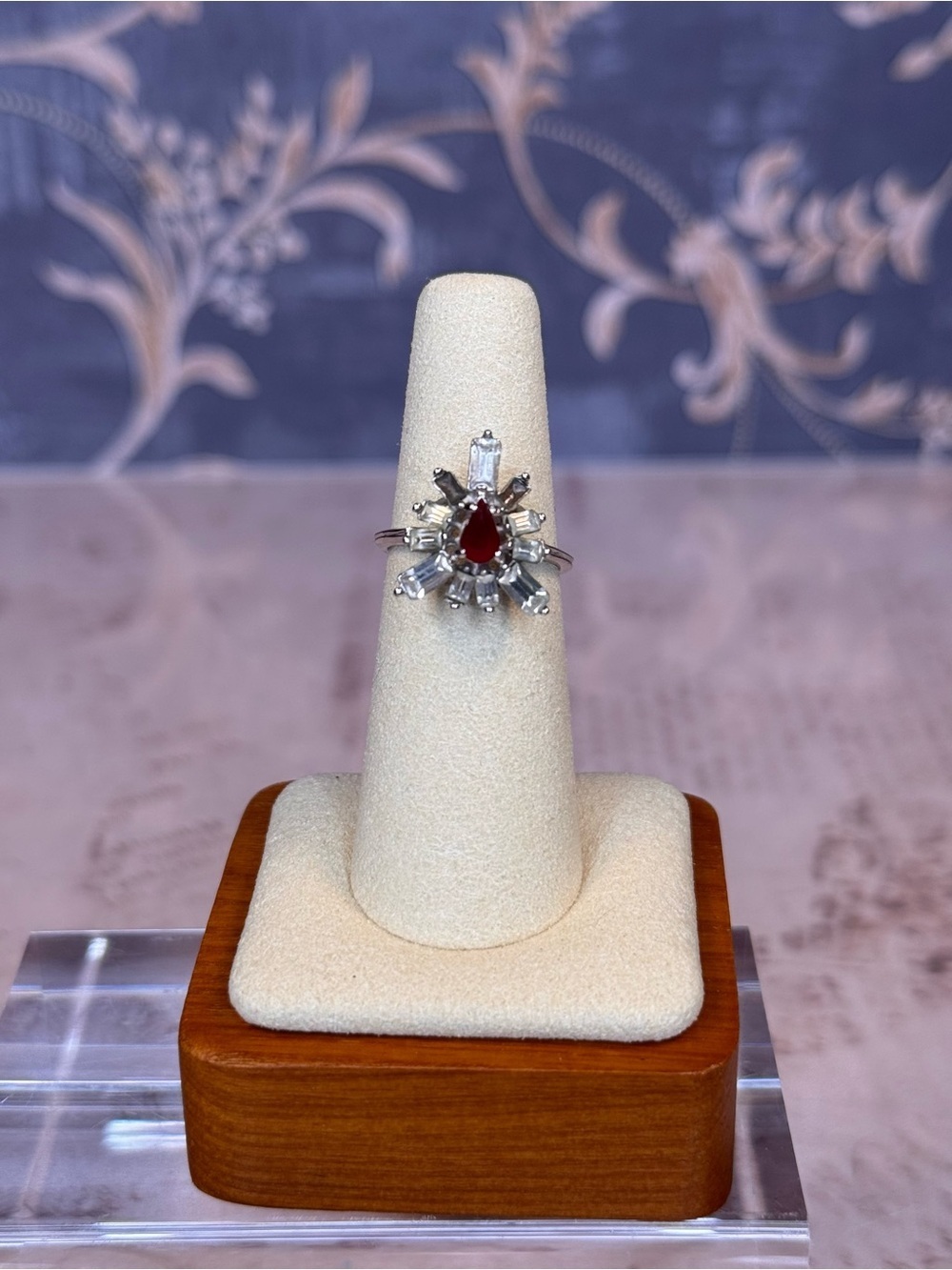 Red Teardrop & White Rhinestone Starburst Ring Silver Tone Size 6 Lot D24